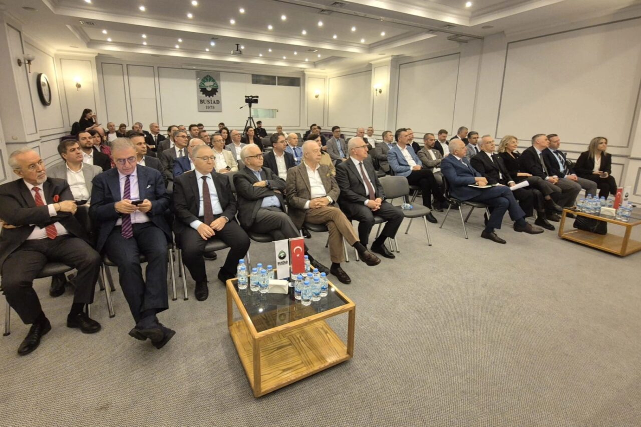 BUSİAD Başkanı Tuncer Hatunoğlu, küresel kırılganlıkların arttığı yeni dönemde Türkiye’nin