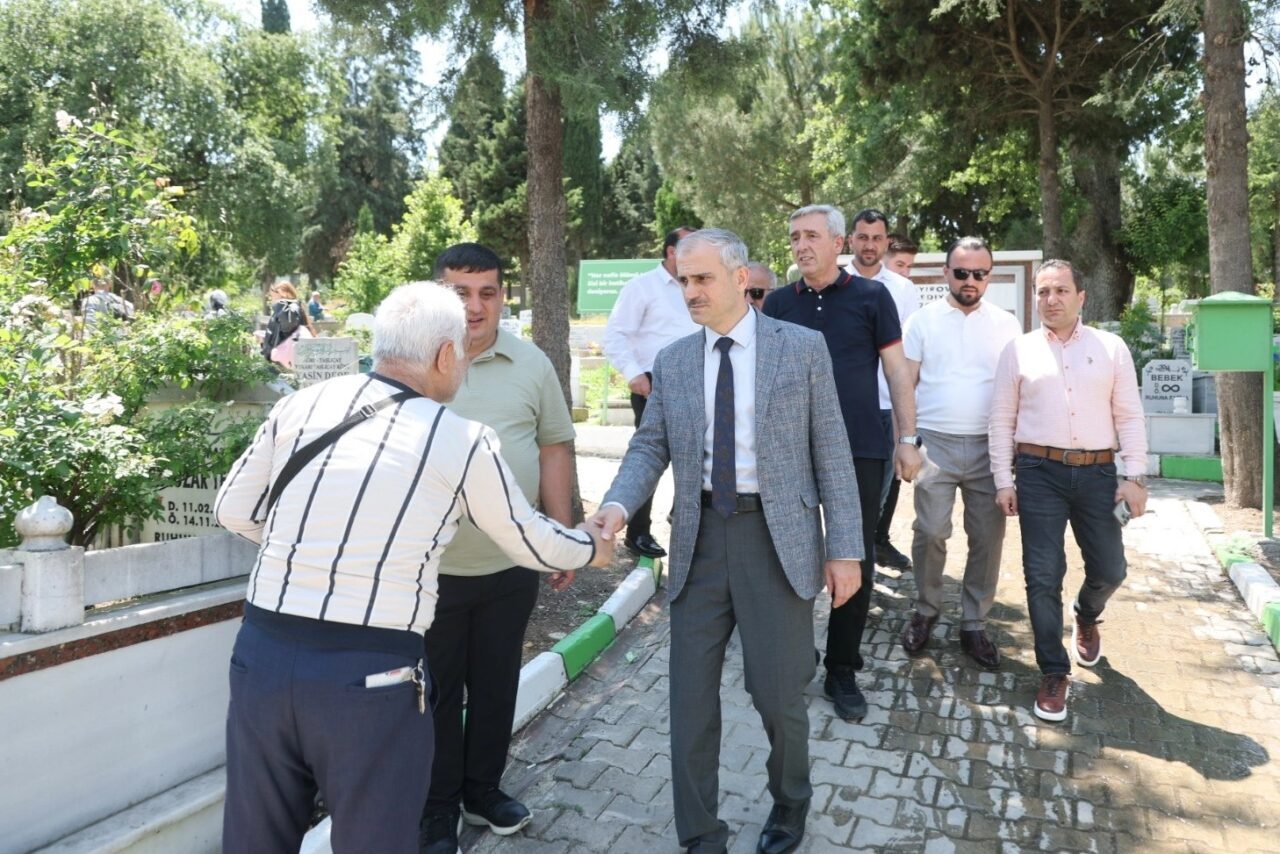 Çayırova Belediye Başkanı Bünyamin Çiftçi, Kurban Bayramı arifesinde, vefat eden