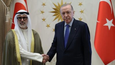 Cumhurbaşkanı Recep Tayyip Erdoğan, Kuveyt Dışişleri Bakanı Cerrah el-Ahmed es-Sabah'ı