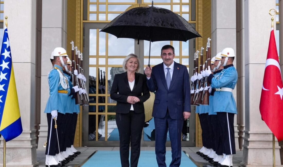 Cumhurbaşkanı Yardımcısı Cevdet Yılmaz, Bosna Hersek Başbakanı Borjana Krišto ile
