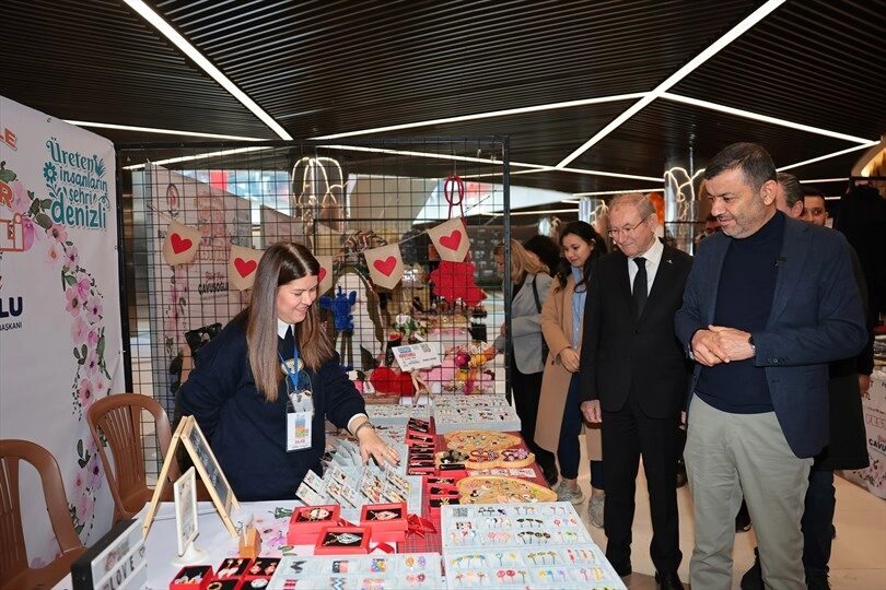 Denizli Büyükşehir Belediyesi, Anneler Günü heyecanını kadın emeğinin gücüyle birleştiriyor.