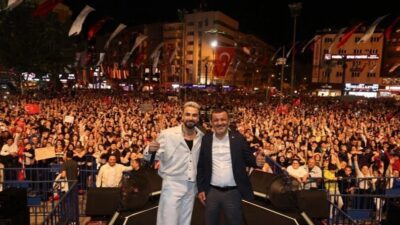 Denizli Büyükşehir Belediyesi, 23 Nisan kutlamalarını dev bir sanat etkinliğiyle