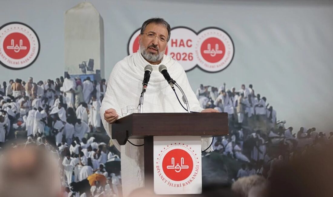 Diyanet İşleri Başkanı Arpaguş’tan Arafat’ta Vakfe duası Diyanet İşleri Başkanı Safi Arpaguş, Arafat Vakfesi'nde milyonlarca Müslüman için