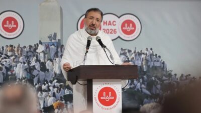 Diyanet İşleri Başkanı Safi Arpaguş, Arafat Vakfesi'nde milyonlarca Müslüman için
