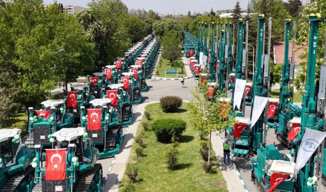 Tarım ve Orman Bakanı İbrahim Yumaklı, Devlet Su İşleri’nin makine