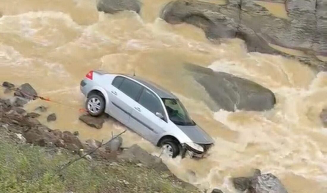 Düzce’nin Yığılca ilçesi Yedigöller yolu üzerinde meydana gelen trafik kazasında
