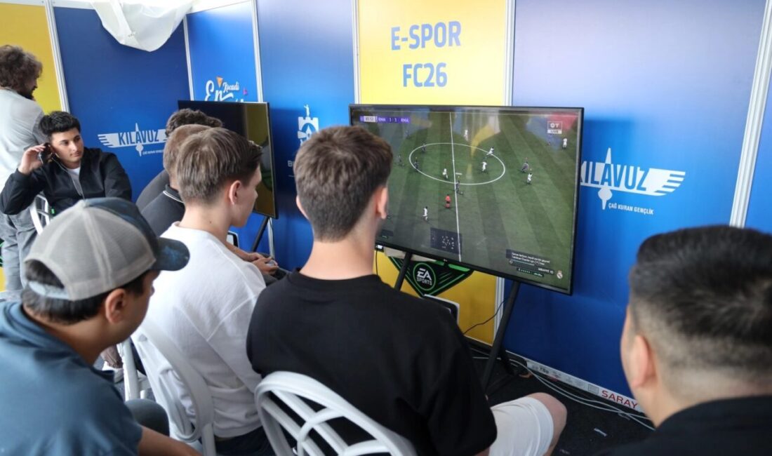 EnFest’te dijital şampiyonlar belli oldu Kocaeli Büyükşehir Belediyesi’nin EnFest etkinlikleri kapsamında düzenlediği ödüllü FC26 turnuvasında