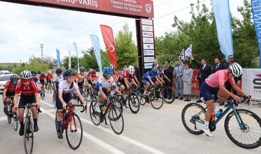 Gaziantep Türkiye Yol Yarışı, 361 sporcunun katılımıyla Galle Park’ta başladı.
