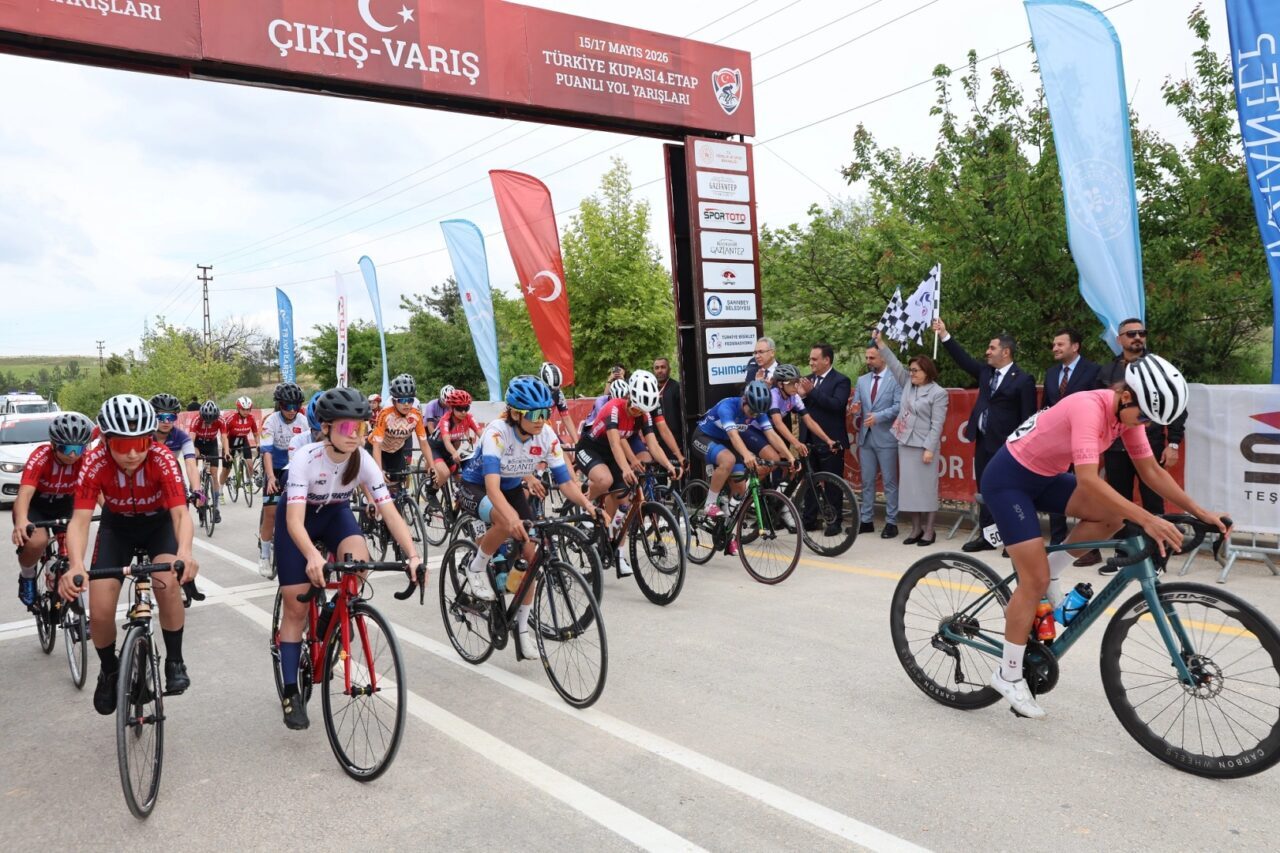 Gaziantep Türkiye Yol Yarışı, 361 sporcunun katılımıyla Galle Park’ta başladı.