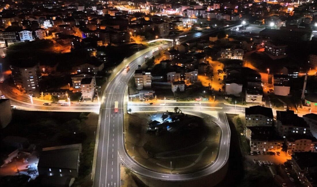 Kocaeli Büyükşehir Belediyesi’nin Gebze bölgesindeki trafik akışını rahatlatmak amacıyla hayata
