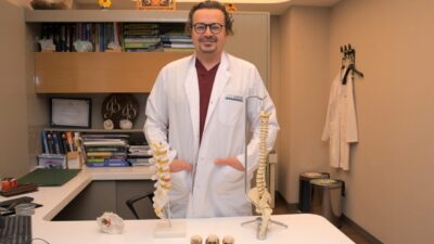 Hareketsiz yaşam boyun ağrılarını tetikliyor Beyin ve Sinir Cerrahisi Uzmanı Op. Dr. Bülent Bozyiğit, hareketsiz