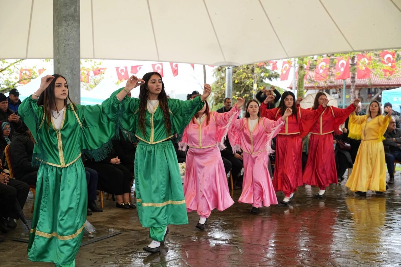 Kocaeli Büyükşehir Belediyesi, Alevi-Bektaşi Kültür Cemevi Başkanlıkları ve Balkan Türkleri