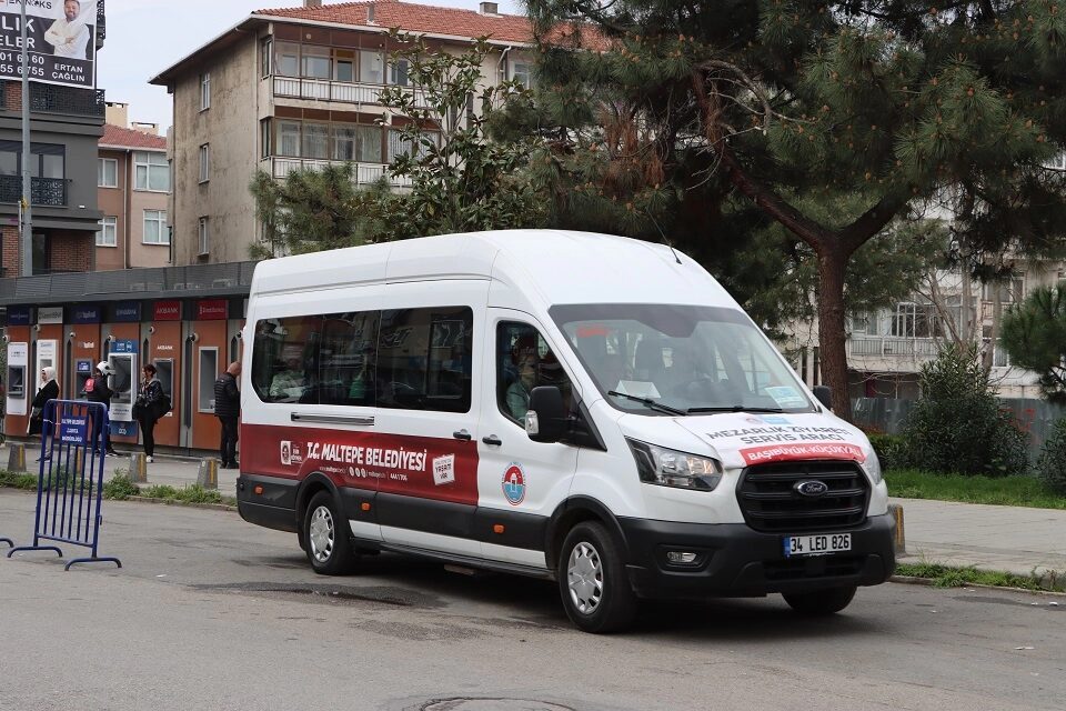 İstanbul Maltepe’de bayramda mezarlıklara ücretsiz ulaşım İstanbul'da Maltepe Belediyesi, Kurban Bayramı’nda mezarlık ziyareti yapacak vatandaşlar için