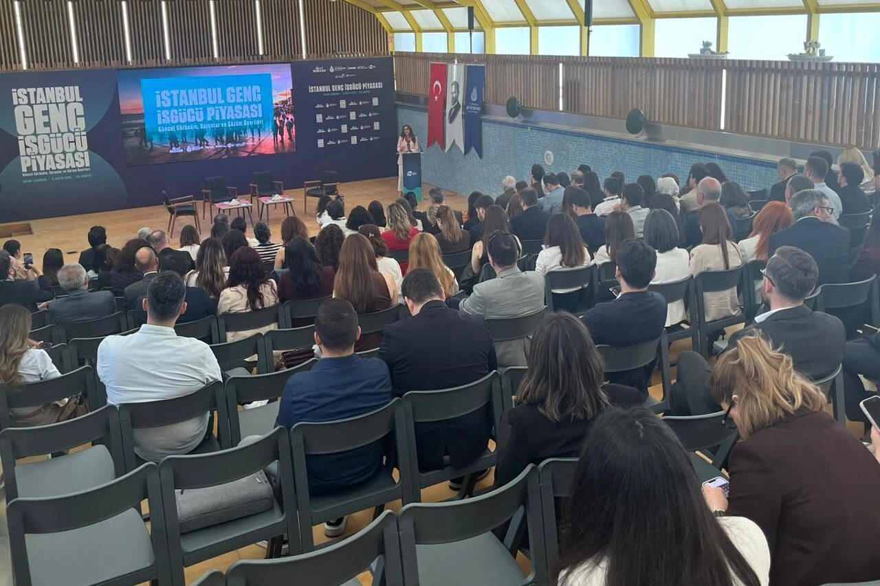 İSPER, İPA, BİO ve BETAM'ın hazırladığı rapor, İstanbul'da 18-29 yaş