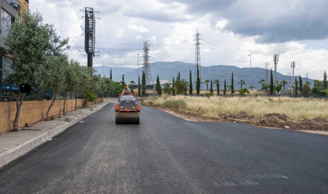 İzmir Bornova Belediyesi, Mevlana Mahallesi ve Işıkkent’te sürdürdüğü asfalt ve