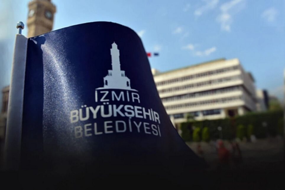 İzmir Büyükşehir: Süreçler hukuka uygun İzmir Büyükşehir Belediyesi, Egeşehir AŞ’nin adının geçtiği soruşturma haberlerine ilişkin