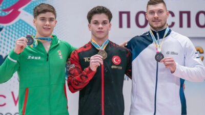 İzmir Büyükşehir Belediyesi Spor Kulübü’nün milli jimnastikçisi Altan Doğan, Bulgaristan’da