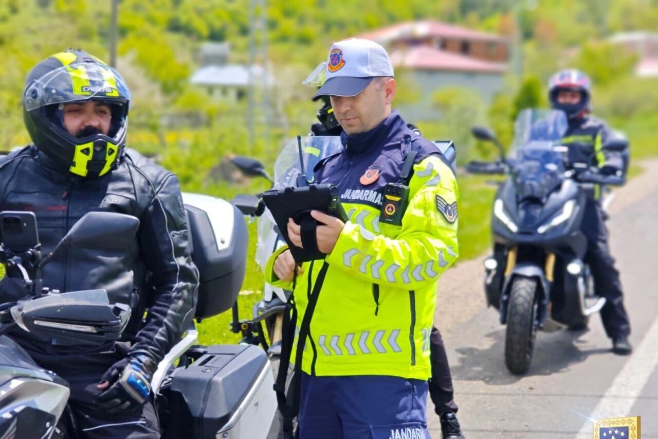 Jandarma Genel Komutanlığı, bayram dönüş yolculukları nedeniyle trafik güvenliğini sağlamak