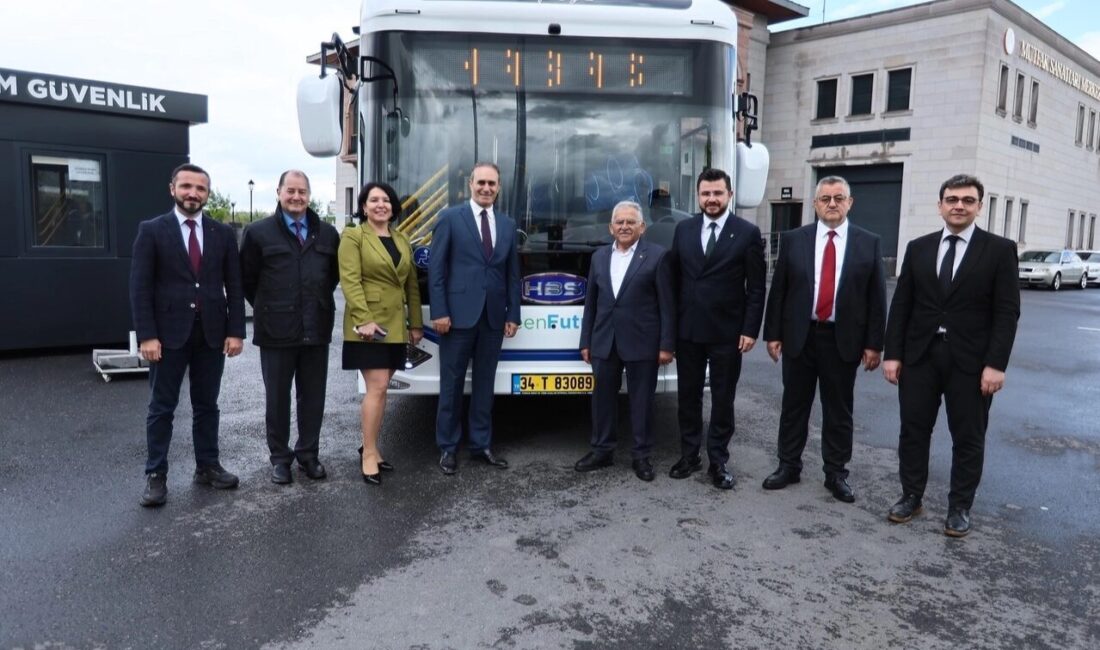 Kayseri Büyükşehir’in ulaşım filosuna taze kan Kayseri Büyükşehir Belediye Başkanı Dr. Memduh Büyükkılıç, kentte toplu taşımada