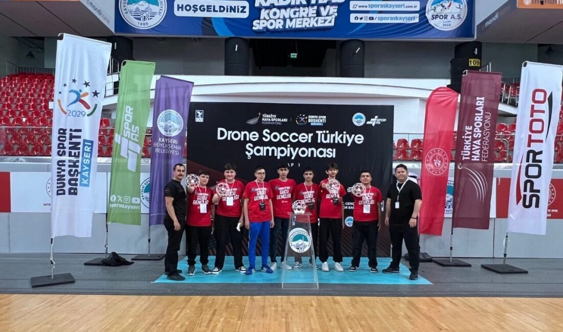 Kayseri’de Drone Soccer Türkiye Şampiyonası heyecanı Kayseri Büyükşehir Belediyesi Spor A.Ş. ev sahipliğinde Kadir Has Kongre