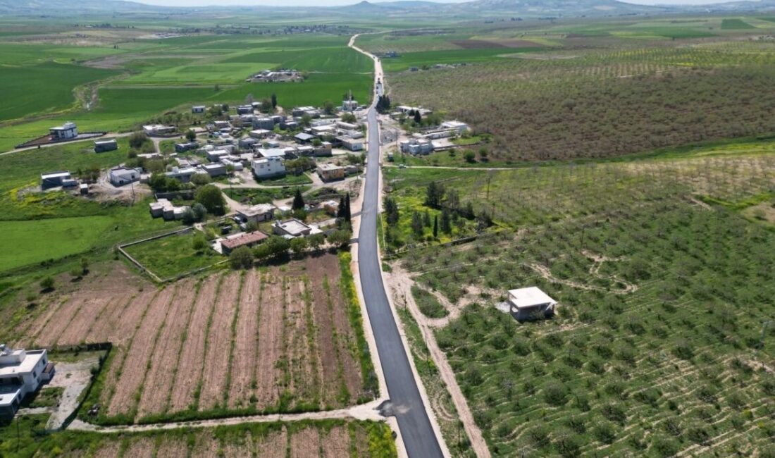 Şanlıurfa’da kırsal mahalleleri birbirine bağlayan 14 kilometrelik grup yolunda başlatılan