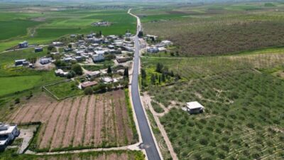 Şanlıurfa’da kırsal mahalleleri birbirine bağlayan 14 kilometrelik grup yolunda başlatılan