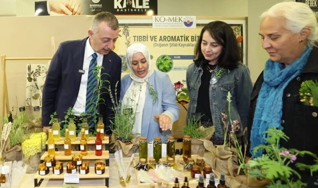 KO-MEK Başiskele ilçe sergisi açıldı Kocaeli Büyükşehir Belediyesi’nin “Biz Birlikte Türkiye’yiz” temasıyla düzenlediği KO-MEK ilçe