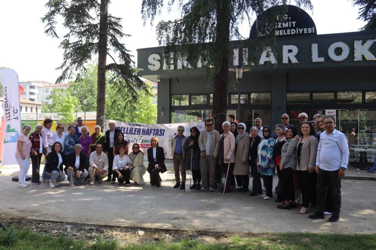 Kocaeli İzmit Belediyesi’nin Engelliler Haftası kapsamında düzenlediği “Engelli Dernekleri İstişare