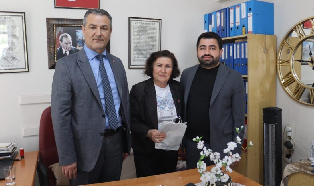 Kocaeli İzmit Belediyesi Başkan Yardımcısı Lütfü Obuz ve Muhtarlık İşleri