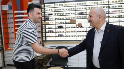 Koaceli Gebze Belediye Başkanı Zinnur Büyükgöz, Osman Yılmaz Mahallesi’nde düzenlenen