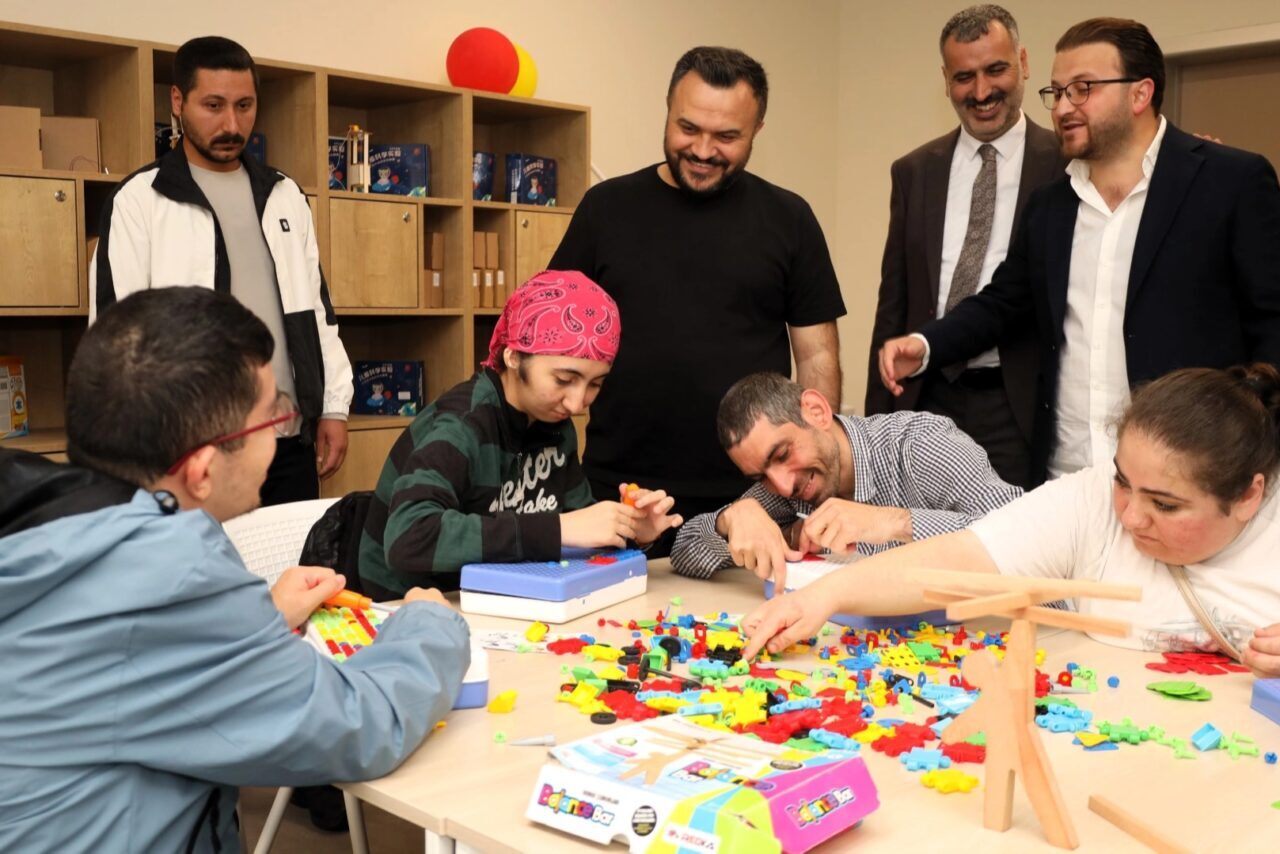 Kocaeli’de bulunan hemşehri dernek başkanları, Kocaeli Büyükşehir Belediyesi’nin hayata geçirdiği