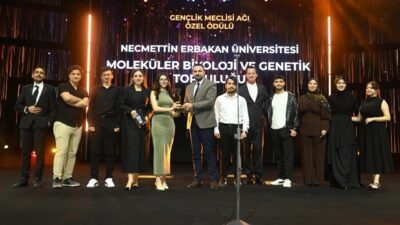 Konya Büyükşehir Belediyesi Gençlik Meclisi tarafından şehirdeki üniversite öğrenci topluluklarının