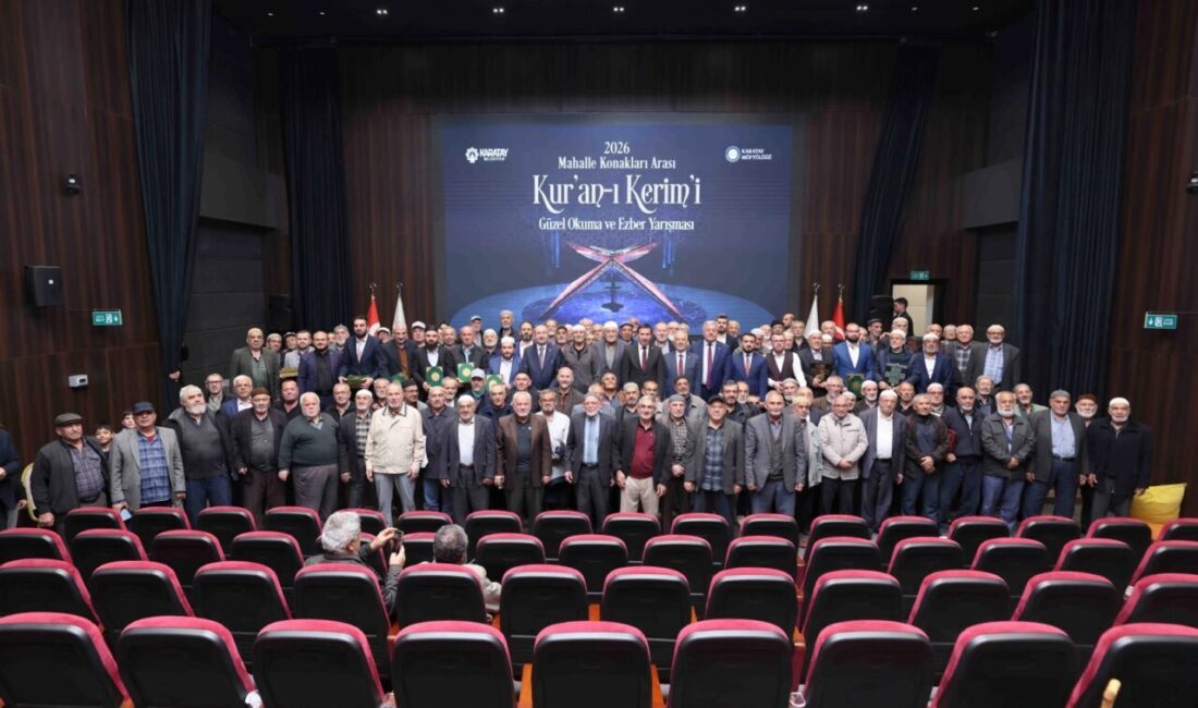 Konya Karatay’da 294 kursiyerin katıldığı yarışmada final heyecanı Konya Karatay Belediyesi ile Karatay İlçe Müftülüğü iş birliğinde düzenlenen