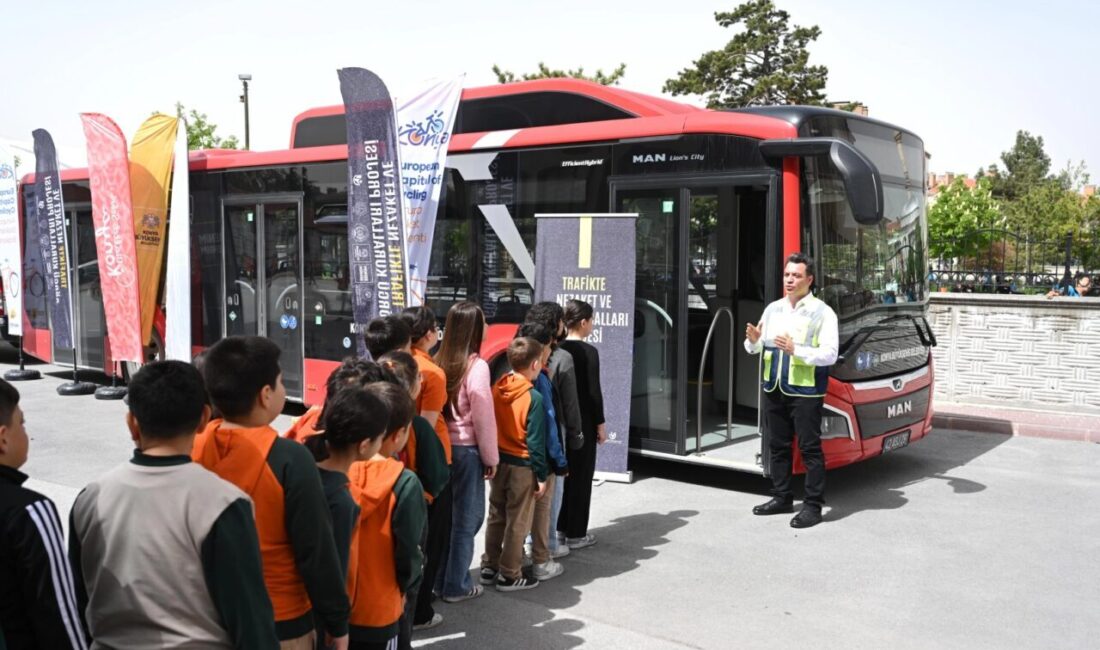 Konya Büyükşehir Belediyesi’nin Türkiye’ye örnek olan “Trafikte Nezaket ve Görgü