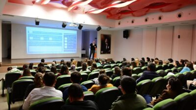Manisa Büyükşehir Belediyesi, MABEM bünyesinde görev yapan öğretmenlere yönelik seminer