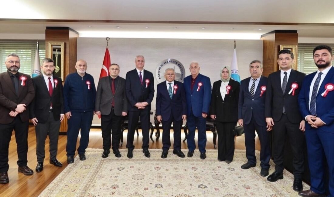 Kayseri Büyükşehir Belediye Başkanı Dr. Memduh Büyükkılıç, Vakıf Haftası kapsamında