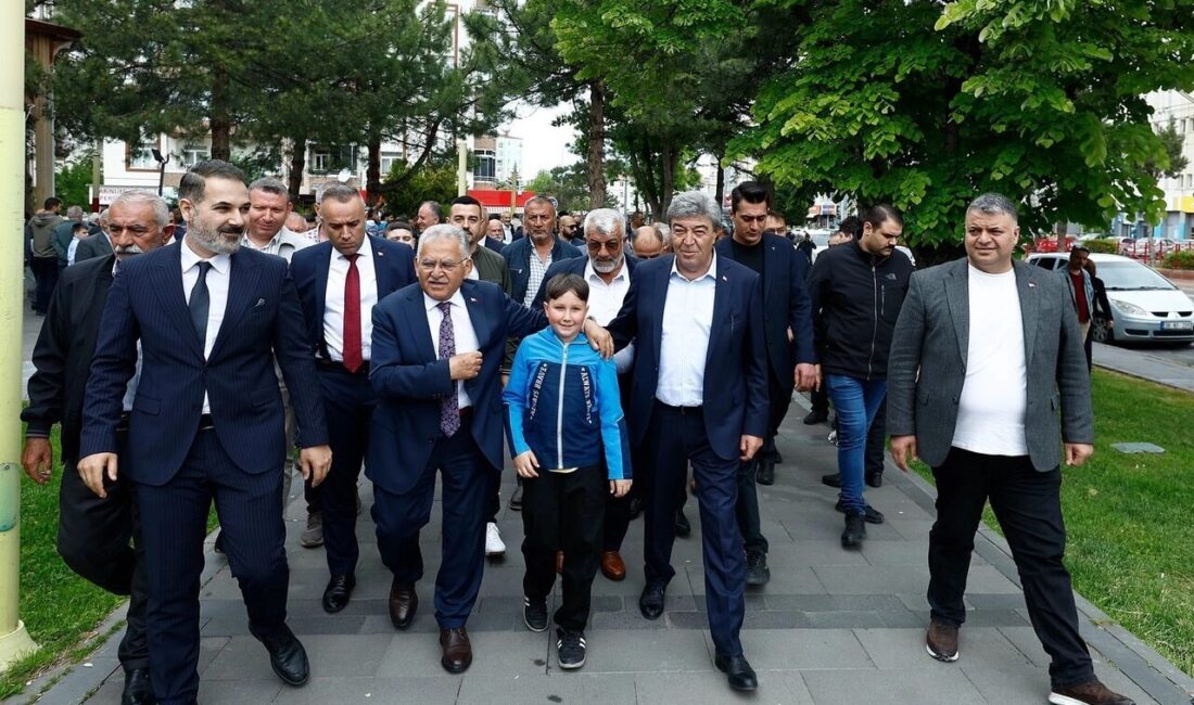 Kayseri Büyükşehir Belediye Başkanı Dr. Memduh Büyükkılıç, AK Parti Talas