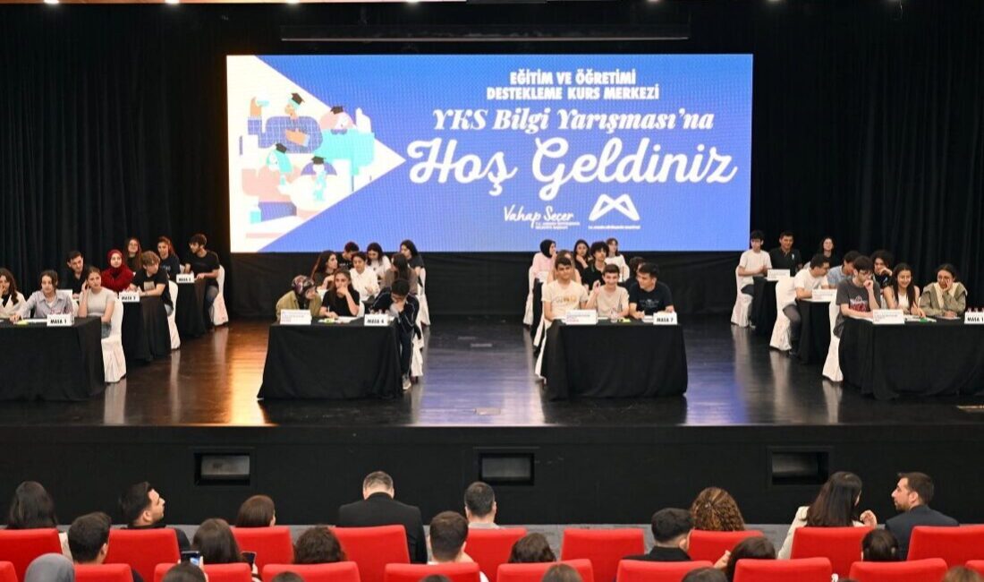 Yükseköğretim Kurumları Sınavı’na (YKS) sayılı günler kala ‘Bilgi Yarışması’ düzenleyen Mersin Büyükşehir