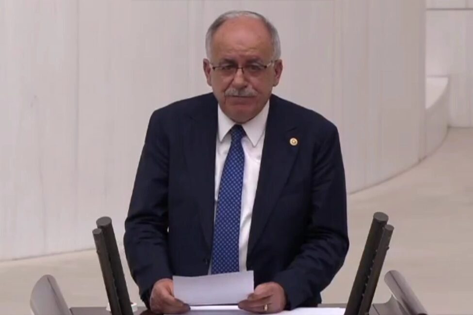 MHP Genel Başkan Yardımcısı ve Konya Milletvekili Mustafa Kalaycı, esnaf