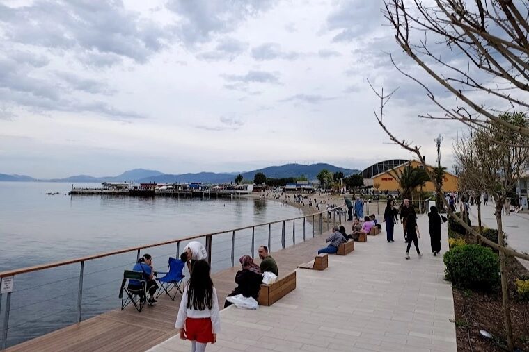 Mudanya’nın 5 noktasında hava kalitesi anlık takip ediliyor Bursa'nın Mudanya ilçesinde temiz hava hakkını korumak adına 5 farklı
