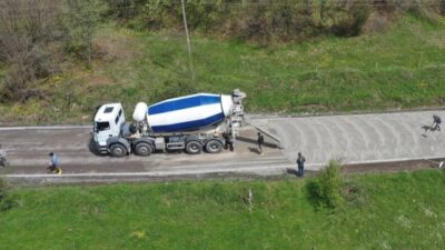 Ordu Büyükşehir Belediyesi, kırsal mahallelerde ulaşım standardını yükseltmek amacıyla sürdürdüğü