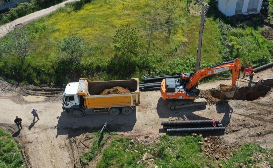 Ordu Büyükşehir Belediyesi, Fatsa ilçesinde sürdürdüğü altyapı yatırımlarına hız kesmeden