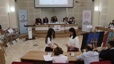 Ordu Büyükşehir Belediyesi tarafından gerçekleştirilen “Münakaşa Değil Münazara” liseler arası