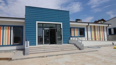 Sakarya'da binlerce gencin merakla beklediği ArifiyeYüzme Havuzu ve Gençlik Merkezi