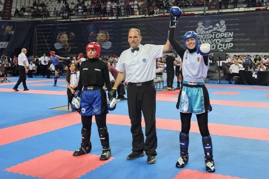 Sakarya sporcuları performanslarıyla göz dolduruyor Sakarya Büyükşehir Belediyesi Spor Kulübü sporcuları, ulusal ve uluslararası arenada