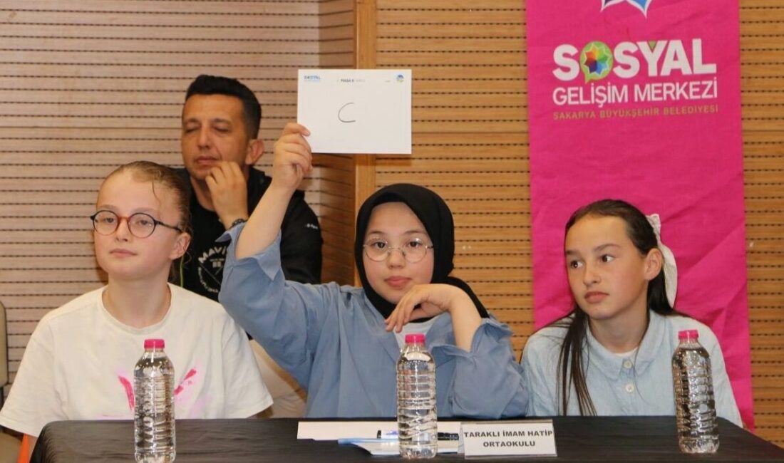 Sakarya’da Bilim Tohumları projesinde final heyecanı Sakarya Büyükşehir Belediyesi’nin 16 ilçede özellikle kırsal bölgelerdeki ilk ve