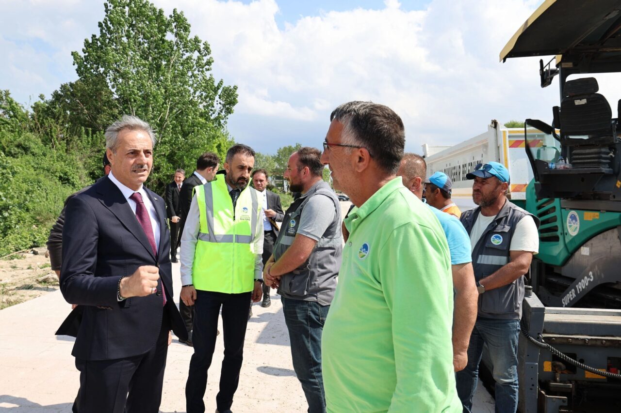 Sakarya Büyükşehir Belediyesi, hayata geçirdiği yeni projelerle şehir içi ulaşımda