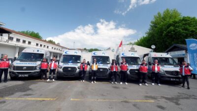 Sakarya’nın dört bir yanında hastalara evden hastaneye, hastaneden eve ulaşım