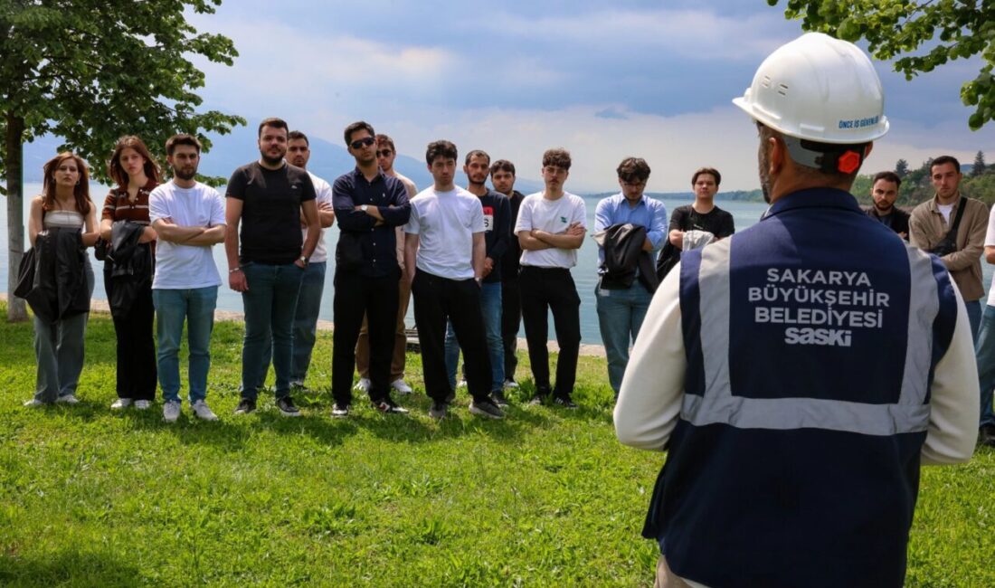 SASKİ, geleceğin mühendislerini ağırladı SASKİ, SAÜ Makine Mühendisliği Bölümü öğrencilerini Göl Tesisleri ve ADASU