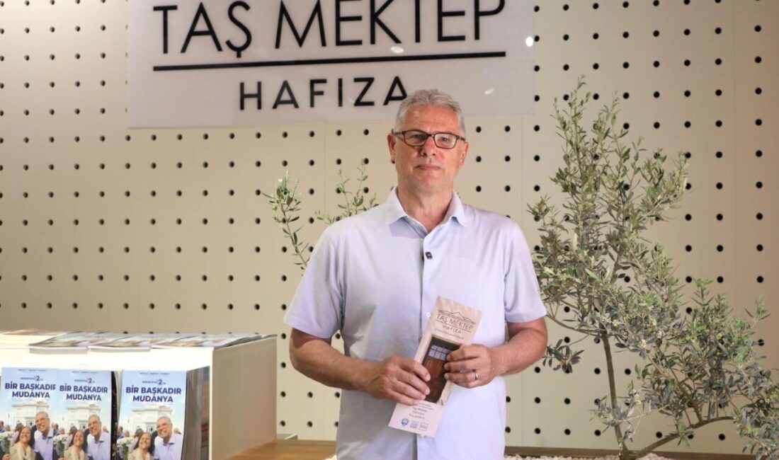 ‘Taş Mektep Hafıza’ kapılarını açtı Bursa Mudanya Belediyesi tarafından restore edilen tarihi Taş Mektep binası,